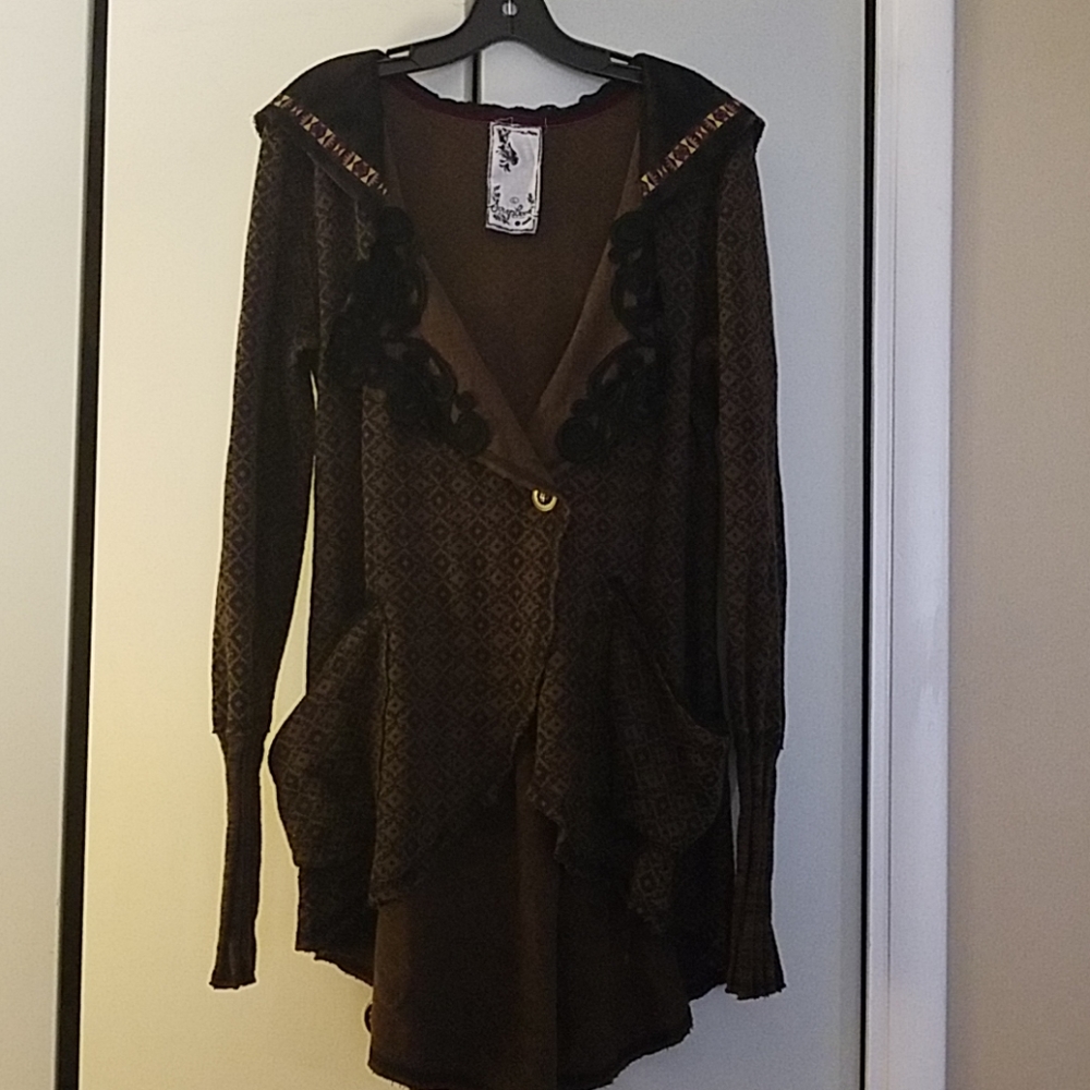 Scrapbook highlow sweater